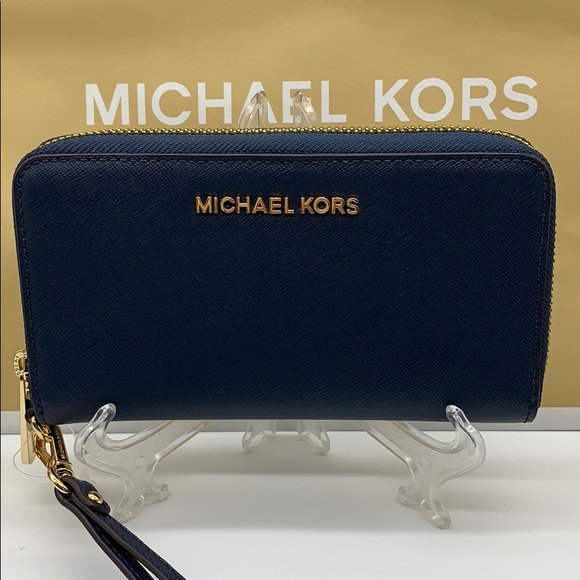 Michael Kors Jet Set Travel LG FLAT MF PHN CASE - Picture 16 of 16